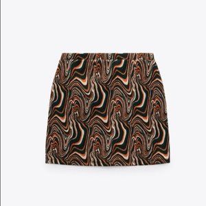 ZARA jacquard print mini skirt size medium